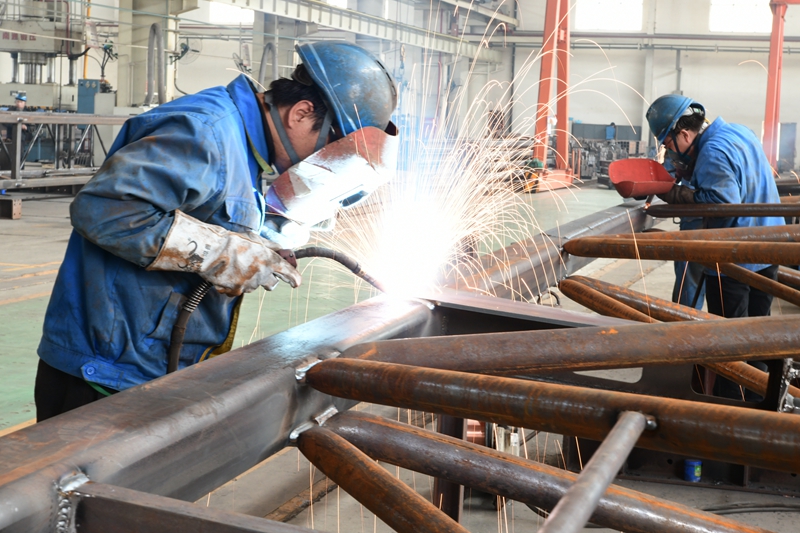 2021年5月七，陜建機股份舉辦為期6個月的“學黨史建功‘十四五’ 開新局奮進新征程”為主題的勞動競賽1_副本.jpg